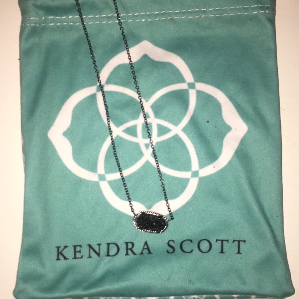 Black Kendra Scott Elisa pendant necklace